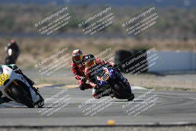 media/Oct-05-2025-CVMA (Sun) [[beeef4f201]]/Race 3-Amateur Supersport Middleweight/